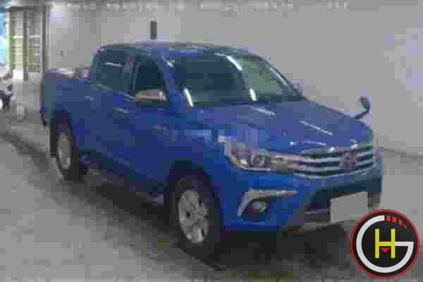 TOYOTA Hilux